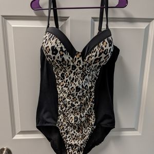 Torrid leopard print one piece swimsuit sz 3